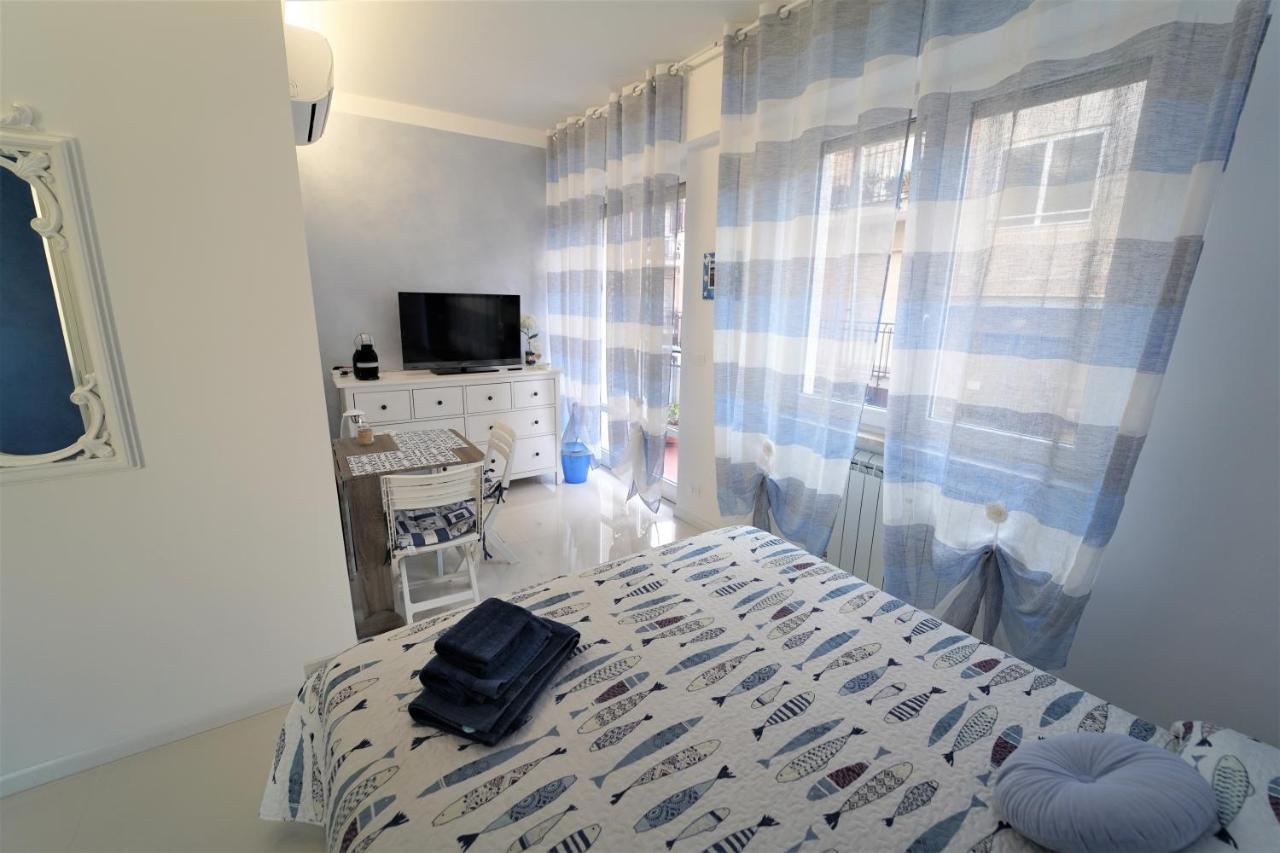 Guestroom - Sabbia Blu อาลัสซิโอ ภายนอก รูปภาพ